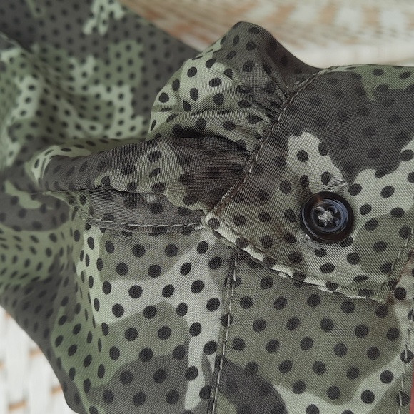 Tommy Hilfiger Camouflage Polka Dot Popover Shirt - Picture 5 of 10